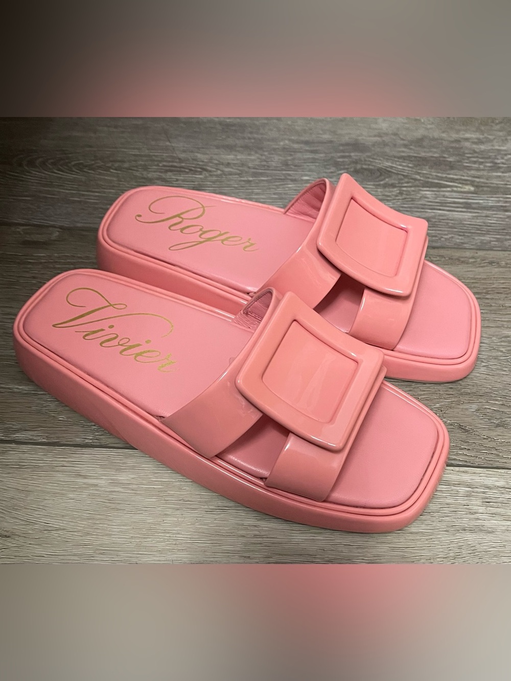 $995 Roger Vivier Pink Patent Leather Square Buckle Slide Sandals EU 38 US 8